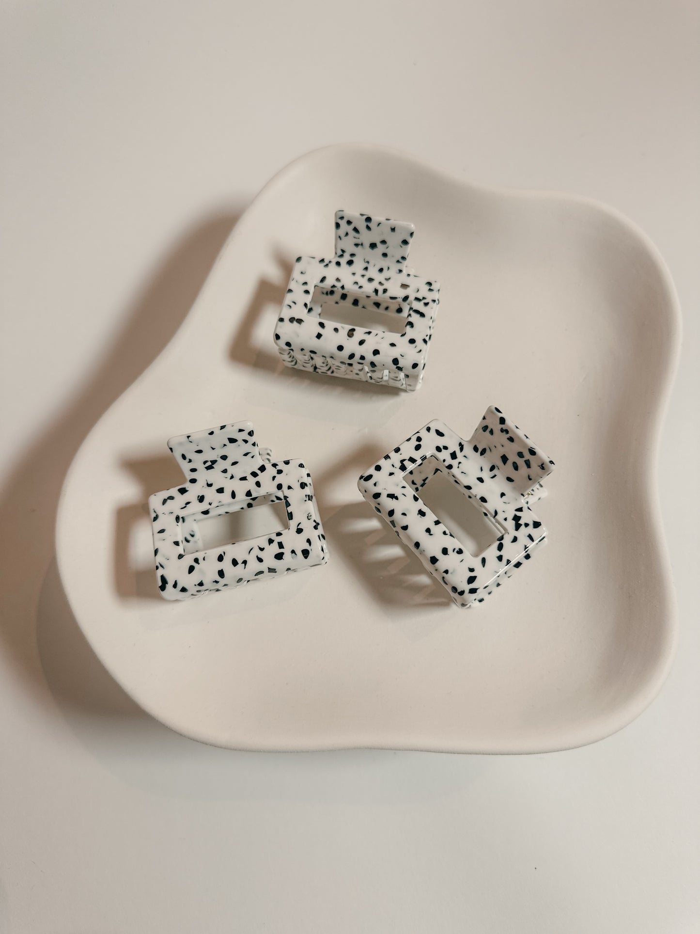 HAIR CLIP "DOTTIE"