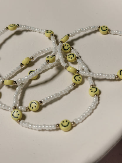 SMILEY ARMBAND