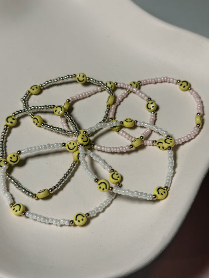 SMILEY ARMBAND